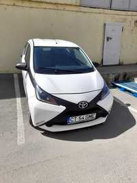 Vând Toyota aygo