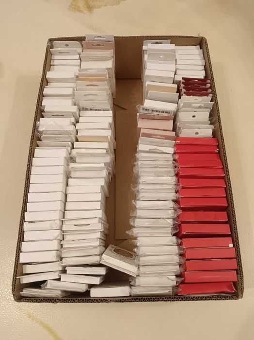 Manichiura unghii false