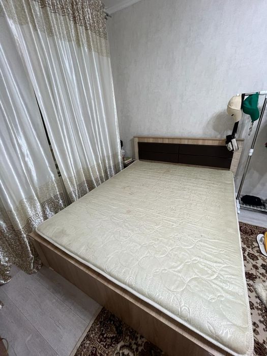Продам кроаать двухспальная,с мотрасом состяние отличное 55000