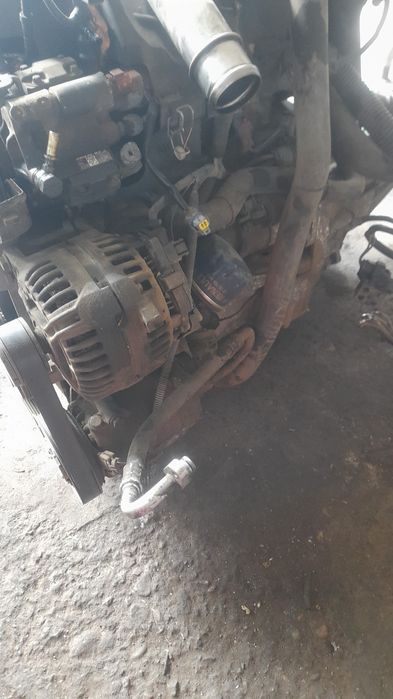 Vând motor cu tot cu anexe 1.5