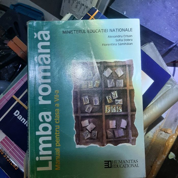 Lot manuale scolare