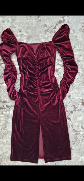 Rochie catifea rosu