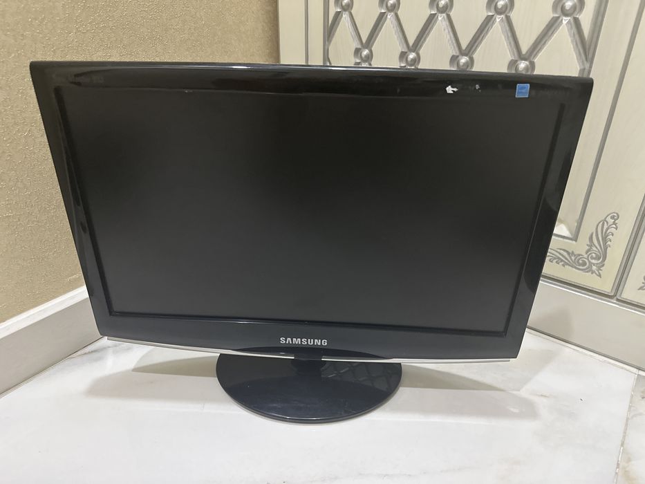 Монитор для компа