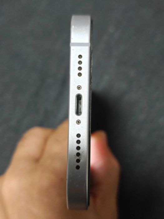 Vând iPhone 14 Plus