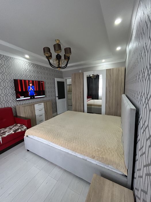 Сдам 1 к кв посуточно гипер Дина, Капитал Плаза