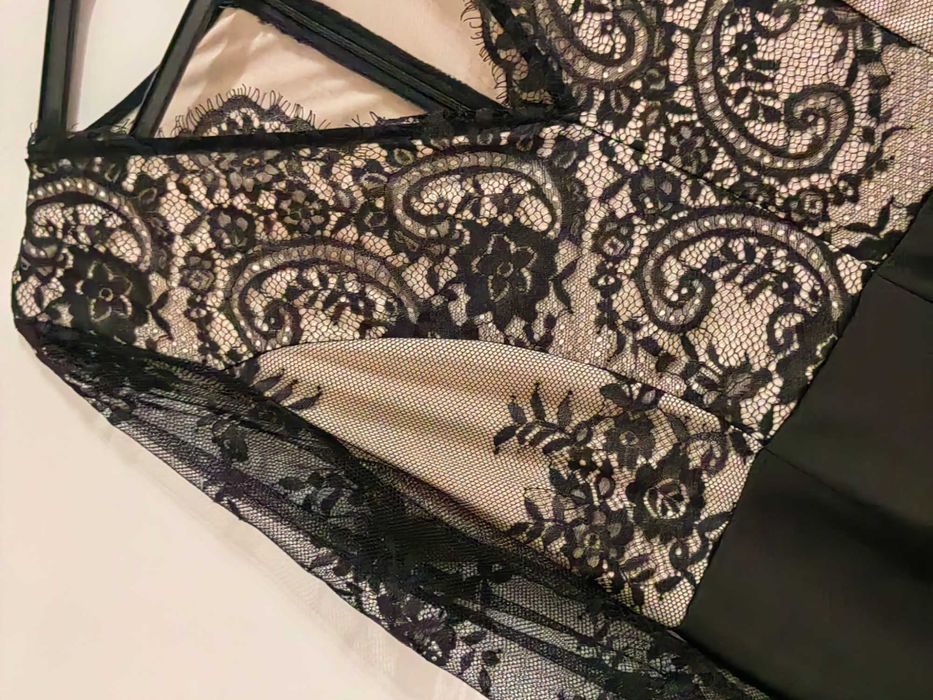 Дамски официален гащеризон с дантелени ръкави