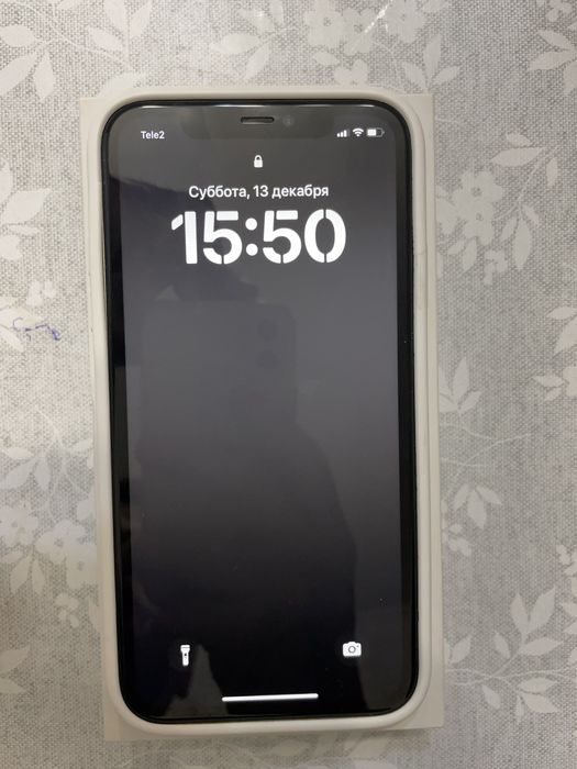 Продам Iphone 11 белый 128gb