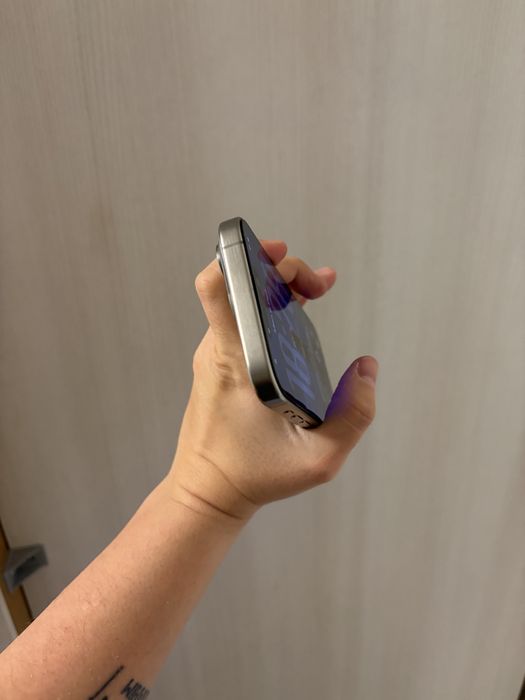 Iphone 15 pro - Garantie emag