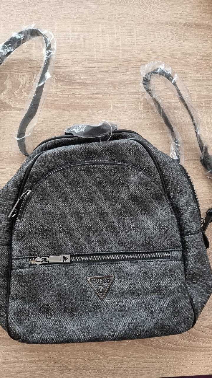 Дамска раница GUESS Manhattan