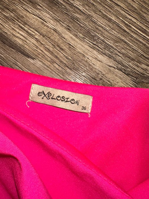 Rochie fucsia elegantă