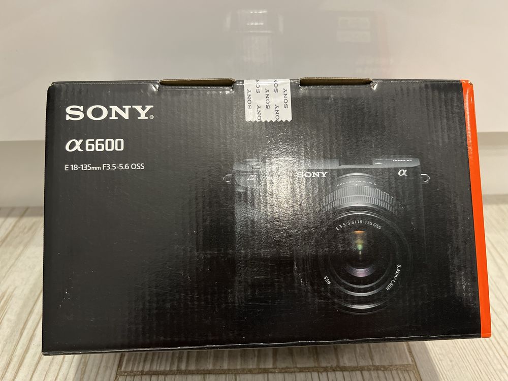 Sony Alpha A6600 Mirrorless Kit cu Obiectiv 18-135mm 24.2 MP 4K Negru