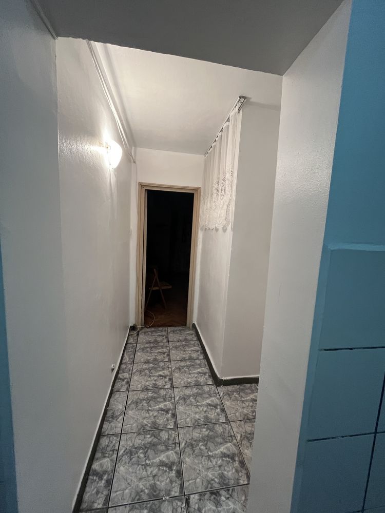 Vand apartament doua camere Petrosani