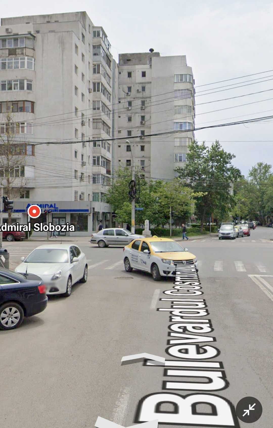 Ultracentral, decomandat, gaze apa separat, vis a vis de hotel Central