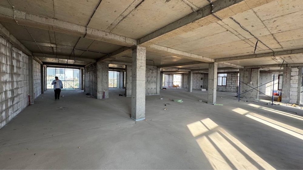 Аренда/Продажа  В новом бизнес центре