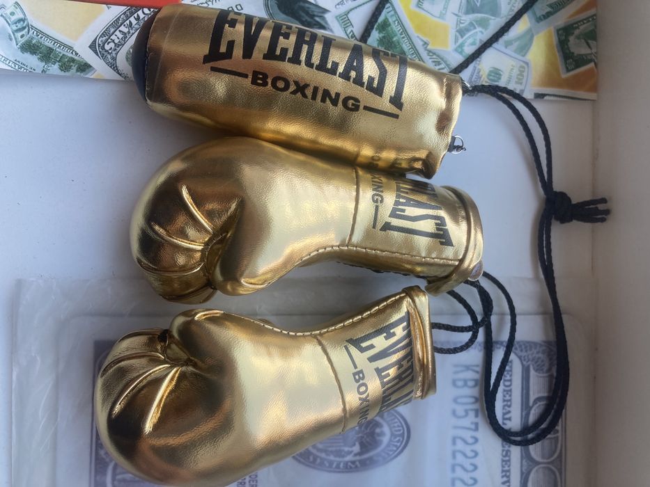 Продам сувенир ценителям