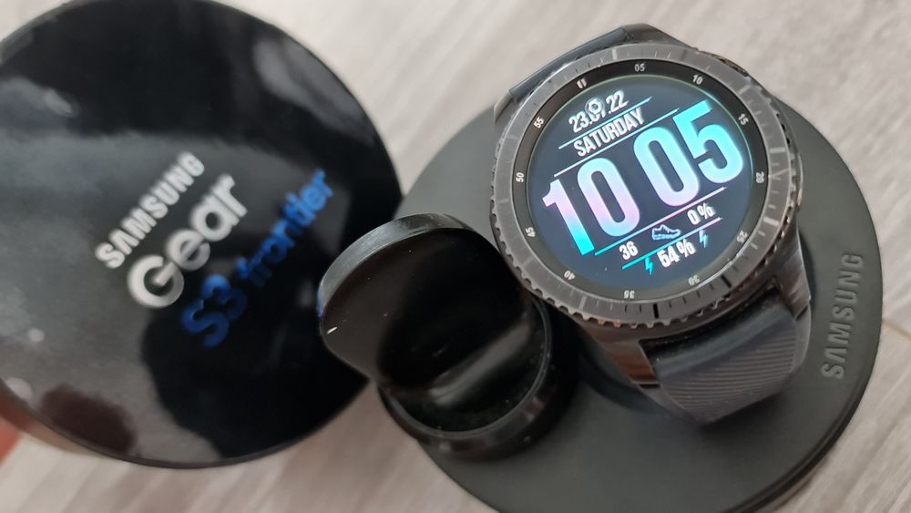 Samsung Gear S3 Frontier 46 mm + set 6 bratari silicon culori diferite