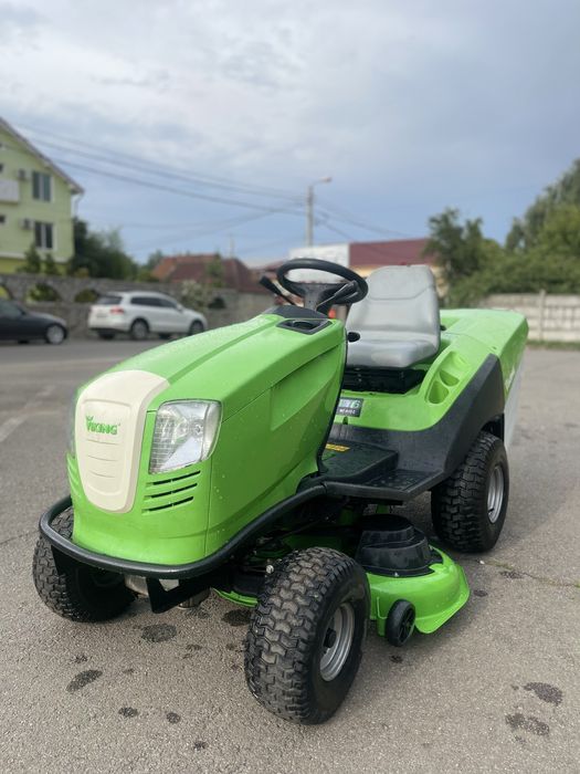 Tractoras de tuns iarba gazon Viking T6 3 cutite