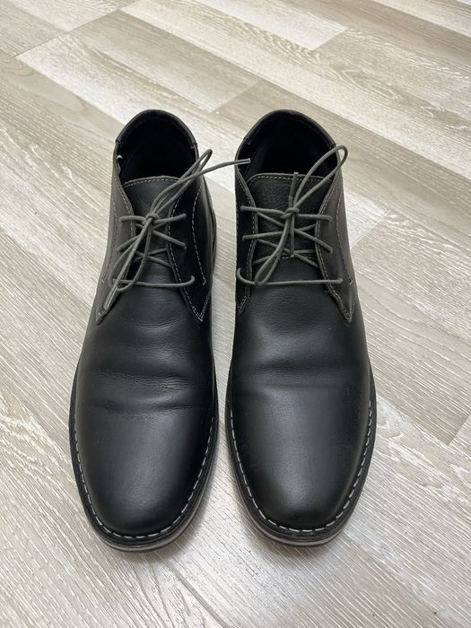 Продам мужские ботинки