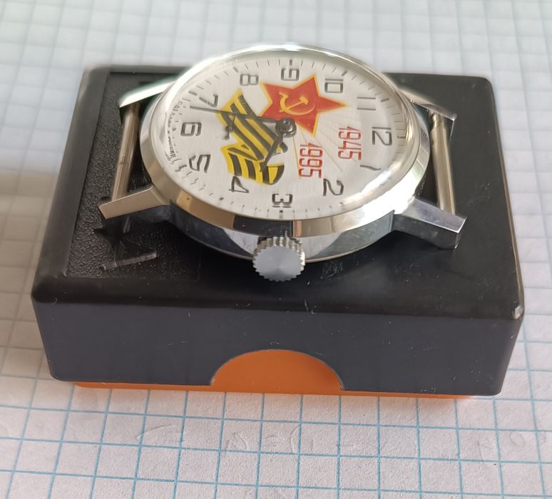 Часы наручные Победа юбилейные ,редкость