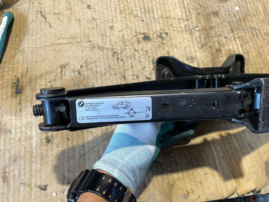 Авто Крик Авариен Крик BMW X5 E53 Оригинал