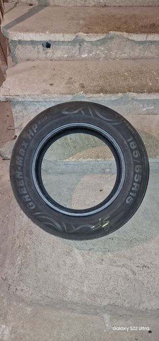 Vand anvelope de vara pret negociabil