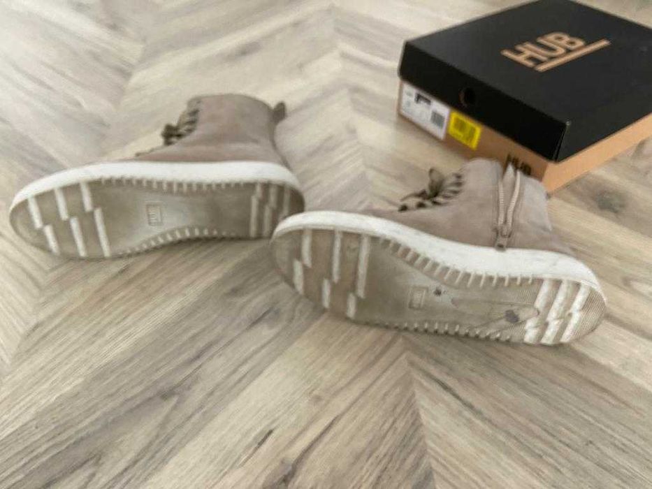 Vand ghete din piele intoarsa crem, 39