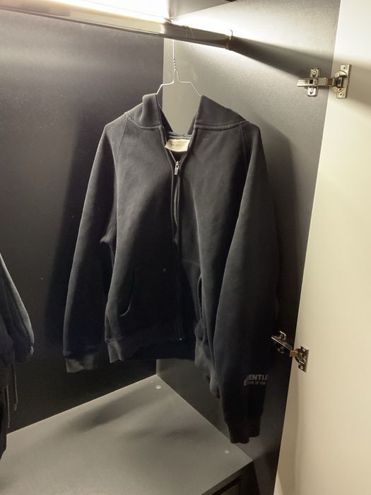 Essential S съучер и тениска