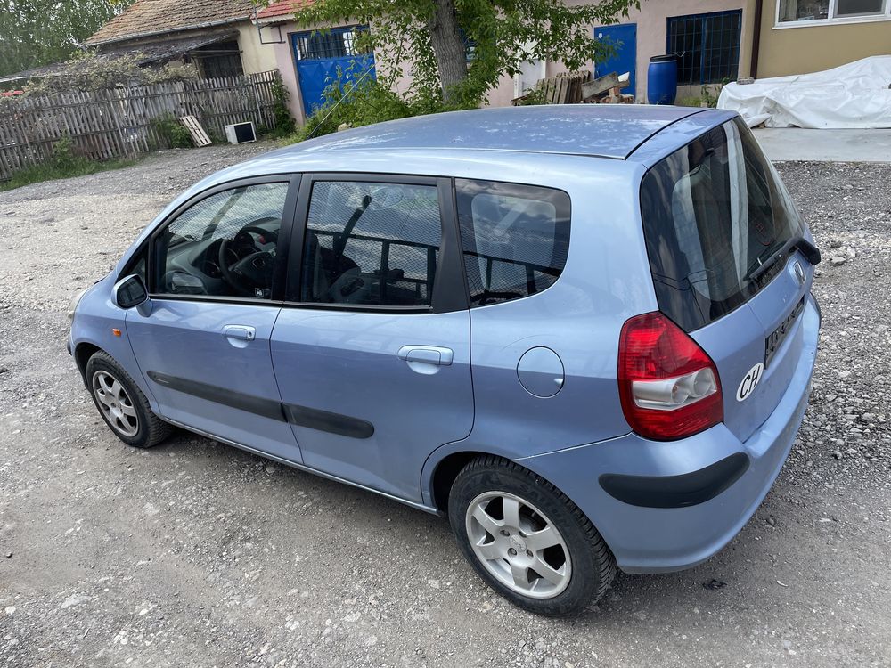 Honda Jazz 2003 1.4 на части