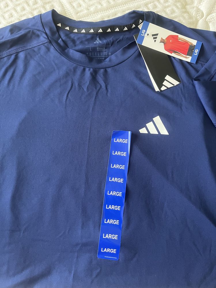 Фитнес тениска Adidas нова