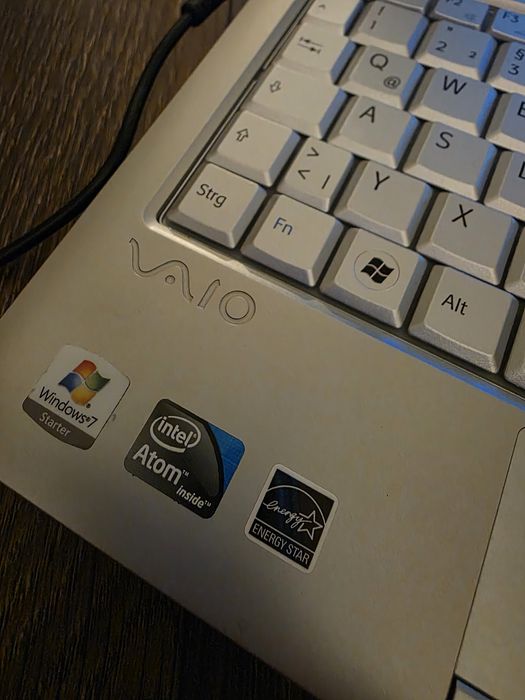 Laptop mini sony intel atom