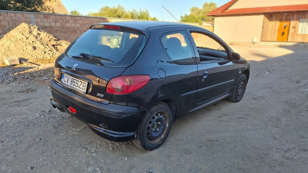 De vânzare Peugeot 206 – Mașină economică și fiabilă!