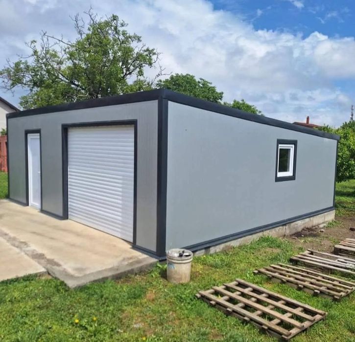 Garaje moderne pe structură metalică cu panouri sandwich – soluția ide