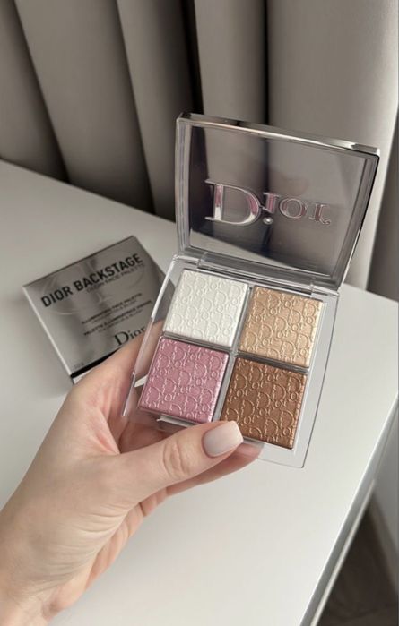 Палетка от Dior Backstage 001 Universal