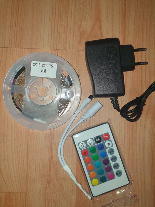 Kit banda 5m LED RGB Lumina ambientala