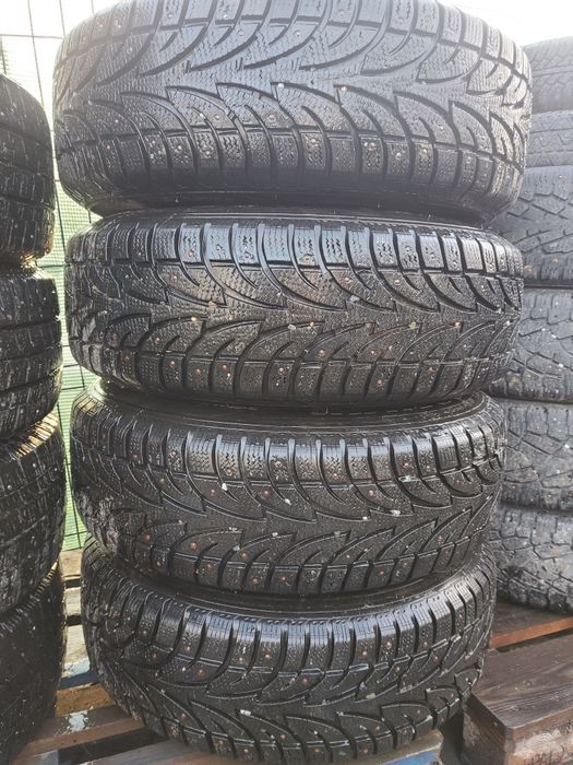 Roți jante cu anvelope de iarna 5x139.7  235/75/15 r15