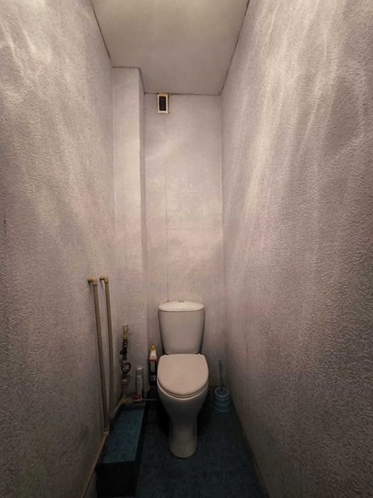 Продам 2комн кв в районе универа Жубанова