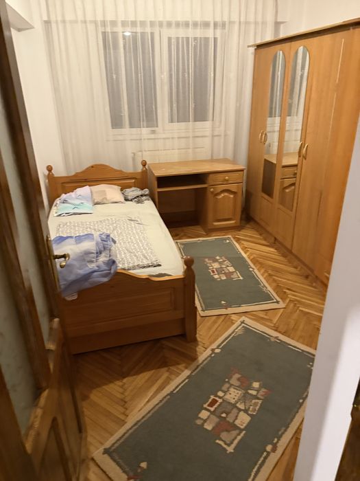 Inchiriez apartament cu 3 camere