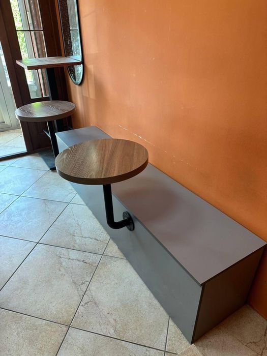 Диванчик для кофейни со столиками