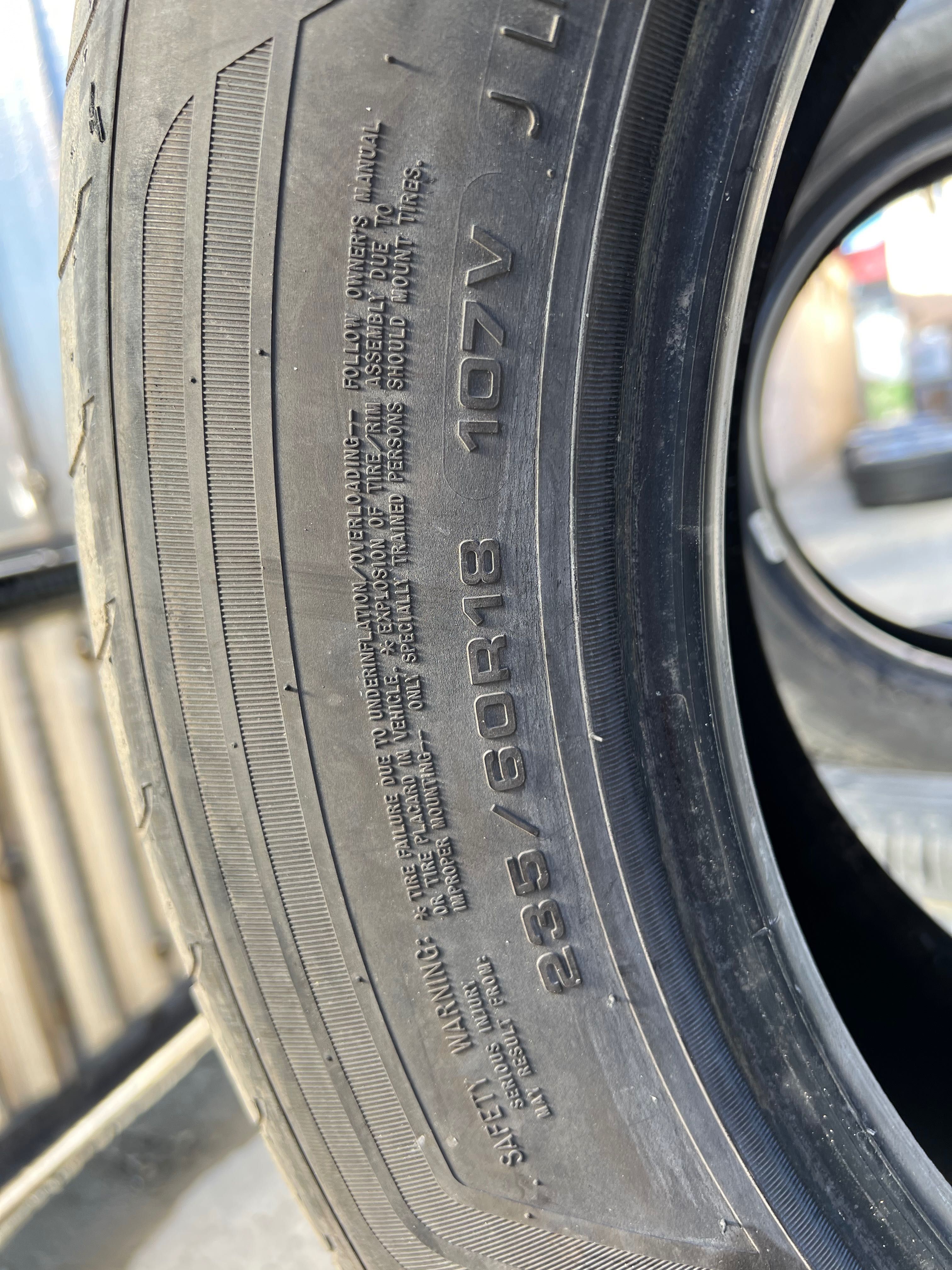 Cauciucuri vară 235/60/R18 Pirelli 2+GoodYear 2