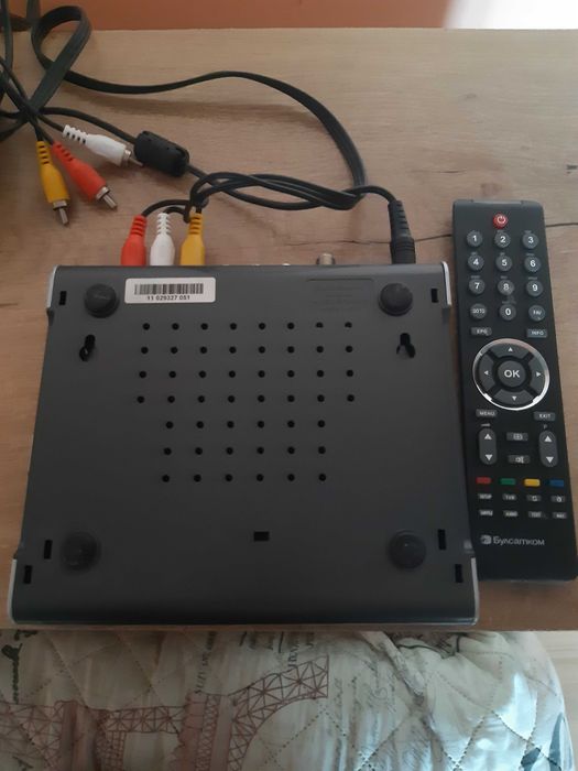 Приемник на Булсатком комплект- дистанционно, адаптер и карта