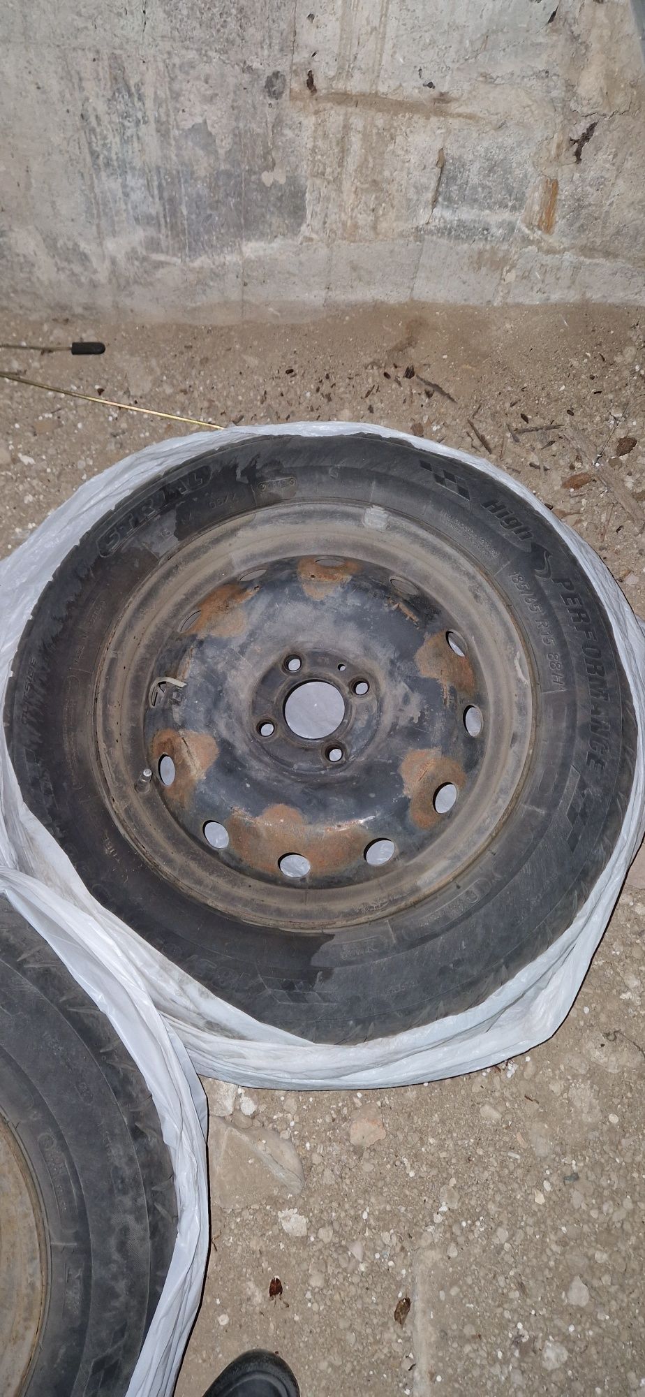 Jante Dacia Logan 15'' + ANV Vara 2 x Viking + 2 x Strial 185/65 R15