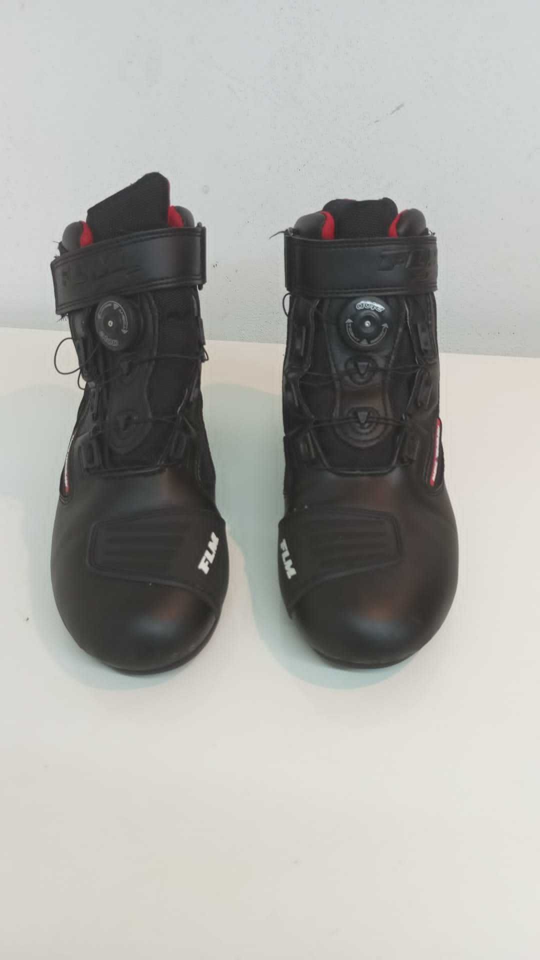 Ghete moto FLM, nr. 40. ( tcx, sidi, alpinestars)