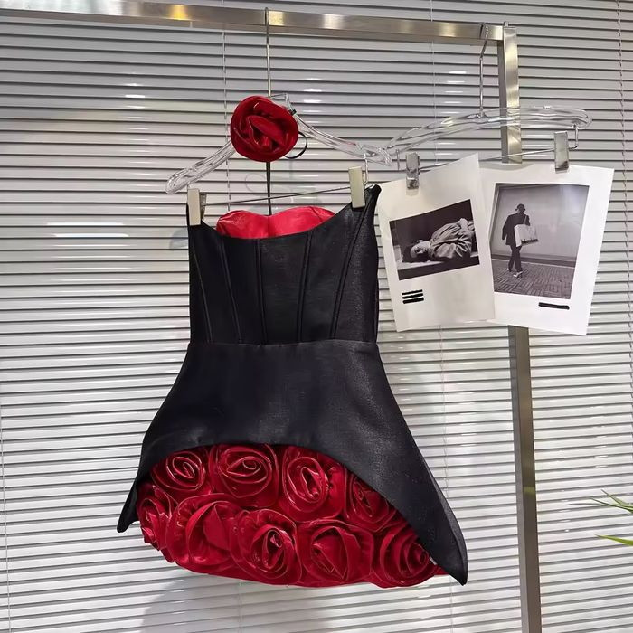 Rochie dama eleganta cu trandafiri