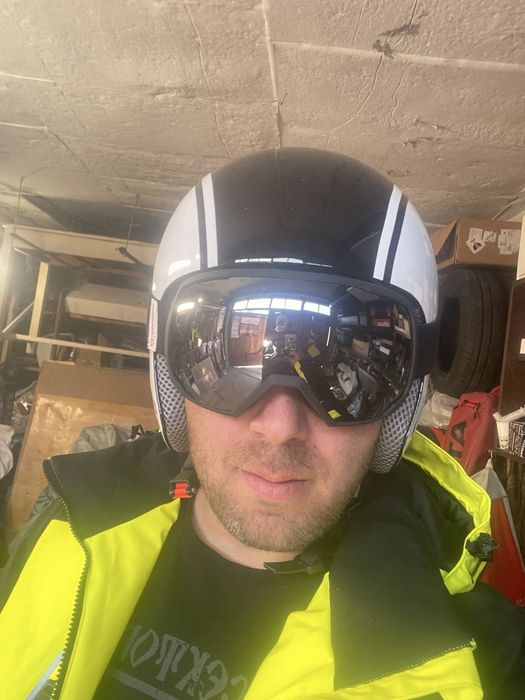 Ски, обувки, каски и ръкавици!