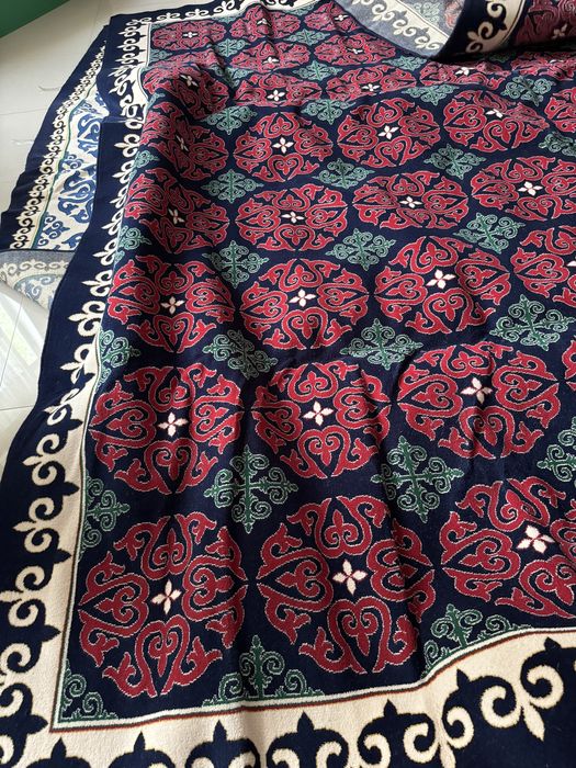 Продаётся новый шерстяной ковер (Монголия)