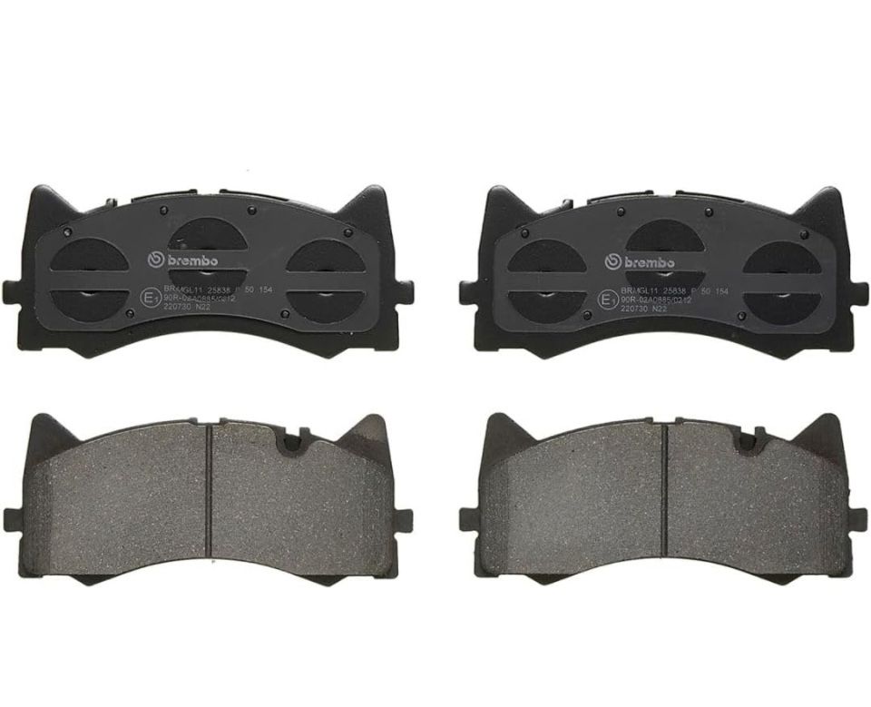 Mercedes GT накладки  brembo