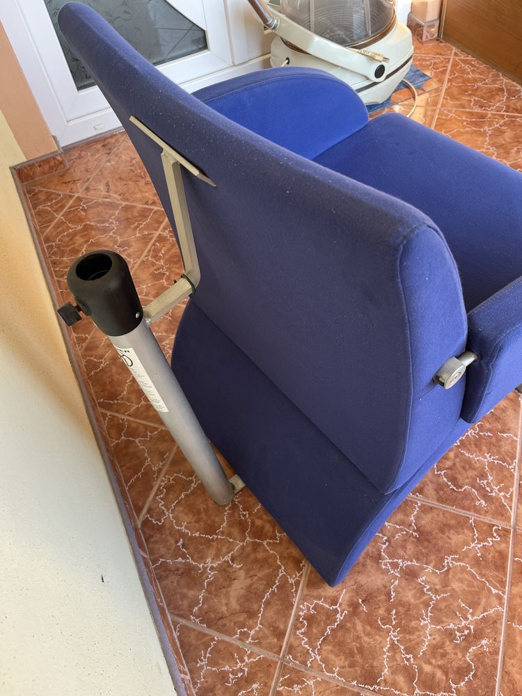 Scaun cu casca de coafor