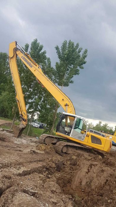 Excavator Liebherr R926 LC Litronic brat lung si Buldoexcav VOLVO BL71