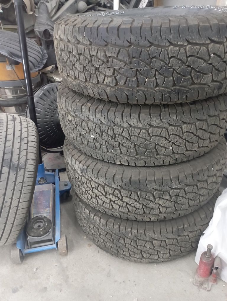 Баллоны Продаются 265/70R17