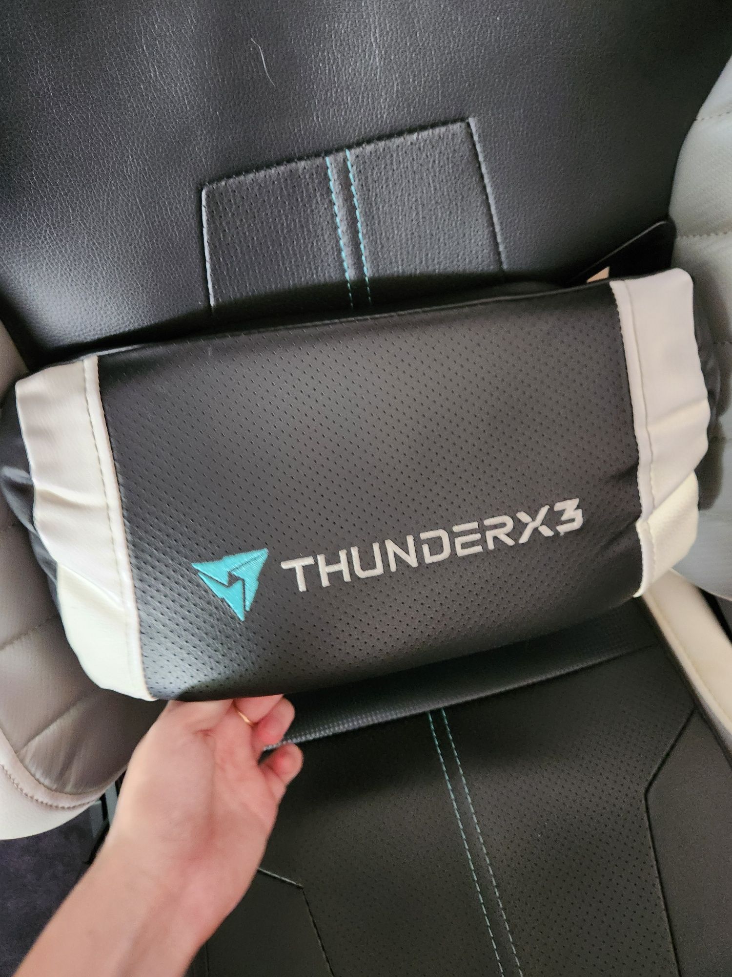 Игровое кресло THUNDER X3